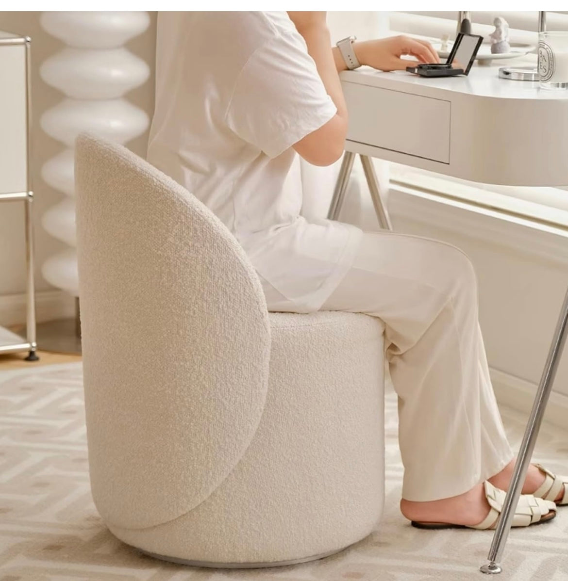 KYOFIS Swivel Chair, 360° Swivel Makeup Stool Back Chair Lamb Wool High-Density Sponge Chairs for Bedroom/Makeup Room/Living Room